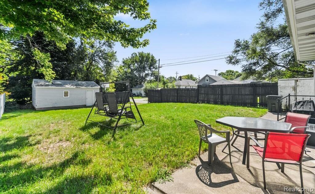 1768 Hudson Street Muskegon MI 49441
