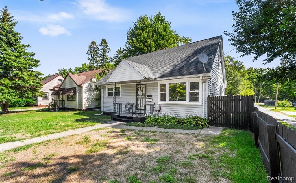 1768 Hudson Street Muskegon MI 49441