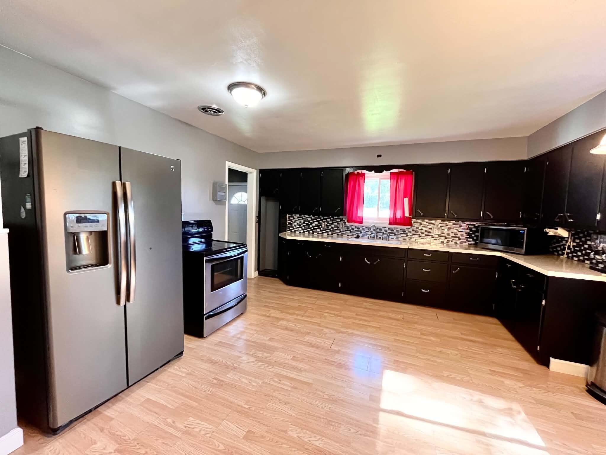 1768 Hudson Street Muskegon MI 49441