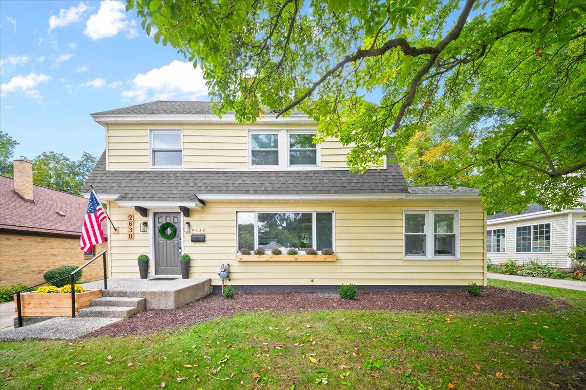 2630 Oakwood Avenue NE Grand Rapids MI 49505