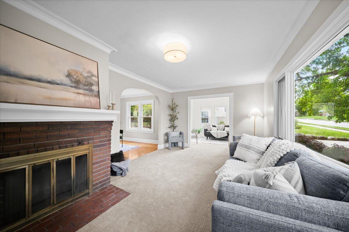 2630 Oakwood Avenue NE Grand Rapids MI 49505