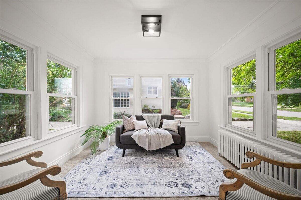 2630 Oakwood Avenue NE Grand Rapids MI 49505