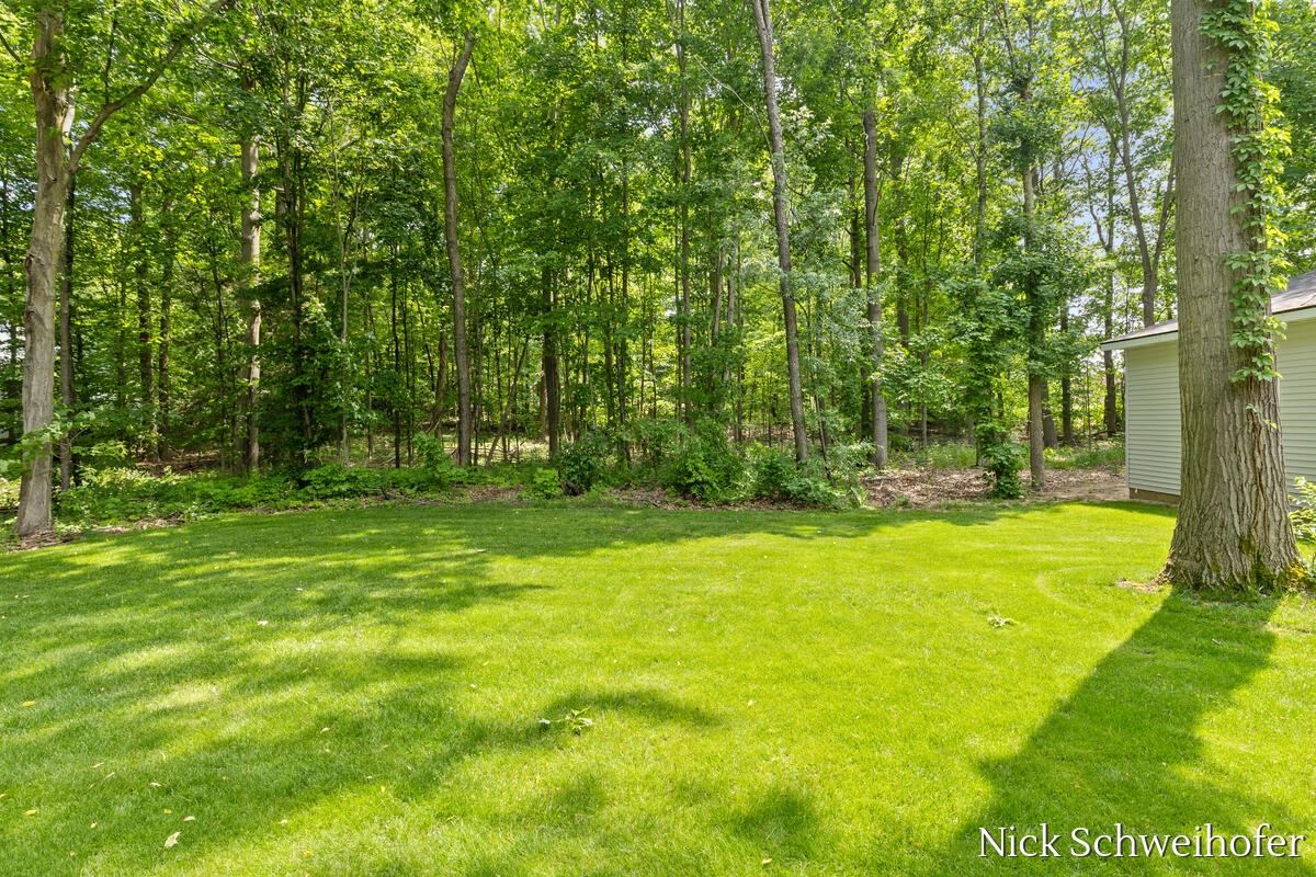 11220 Oak Grove Road Grand Haven MI 49417