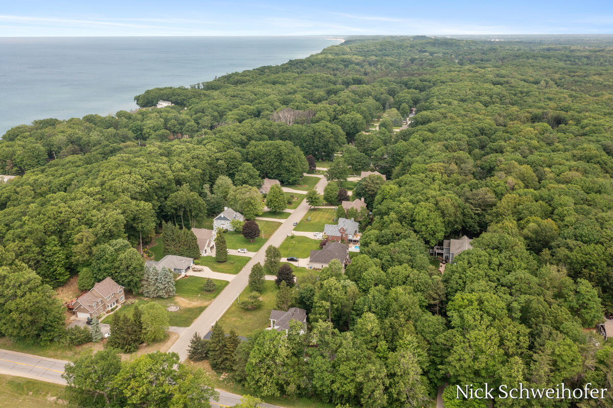 11220 Oak Grove Road Grand Haven MI 49417