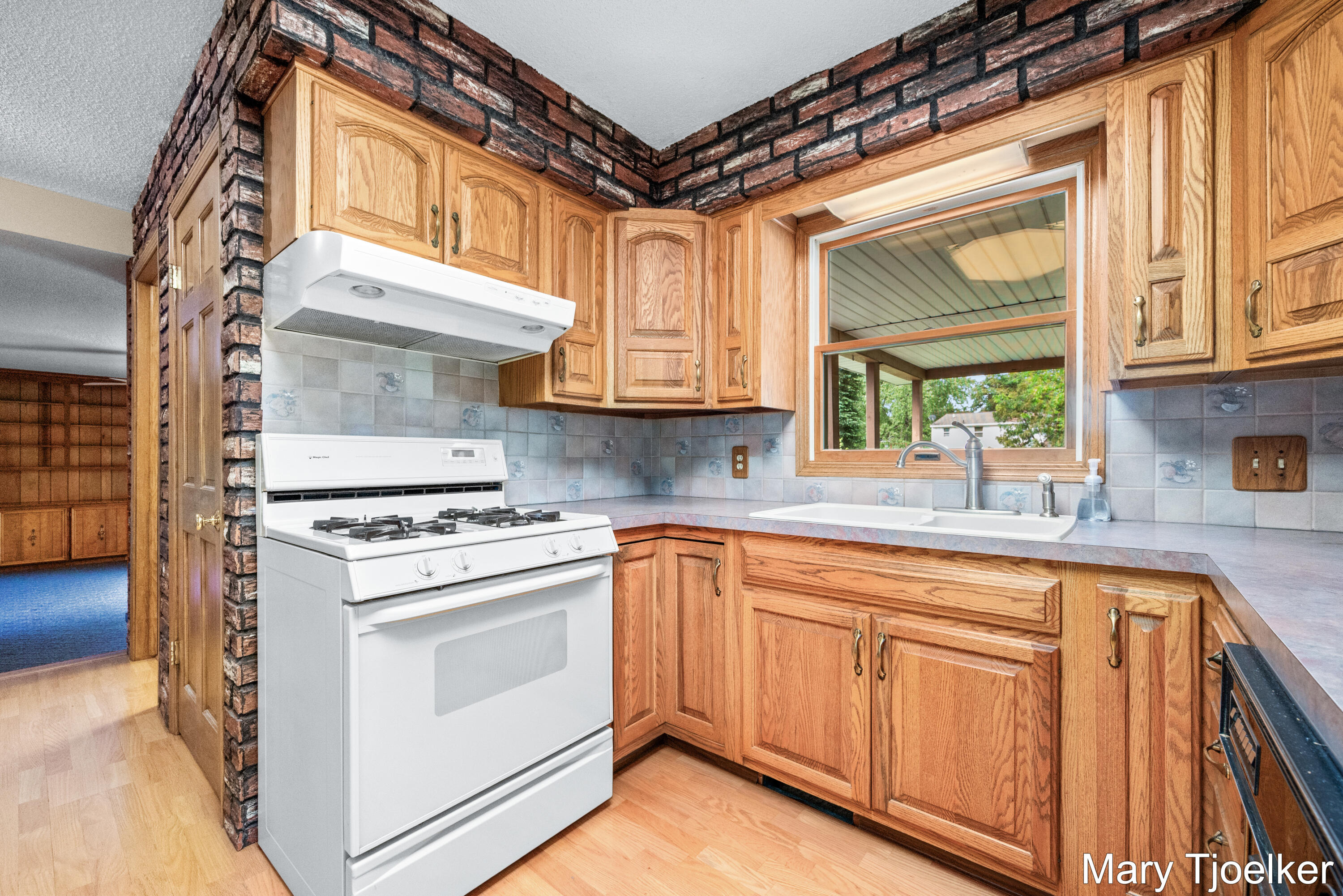 6155 Blythefield Avenue NE Rockford MI 49341