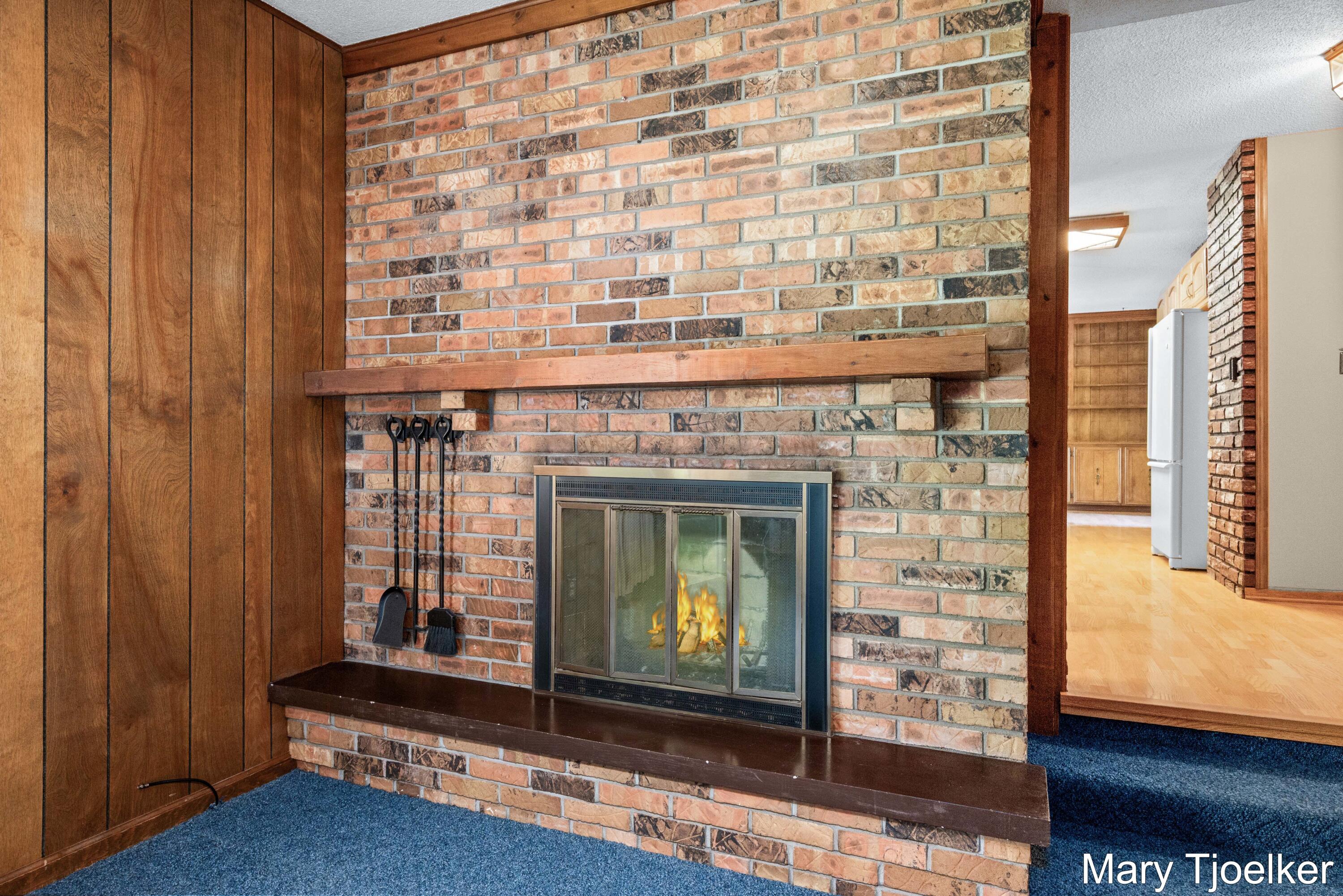 6155 Blythefield Avenue NE Rockford MI 49341