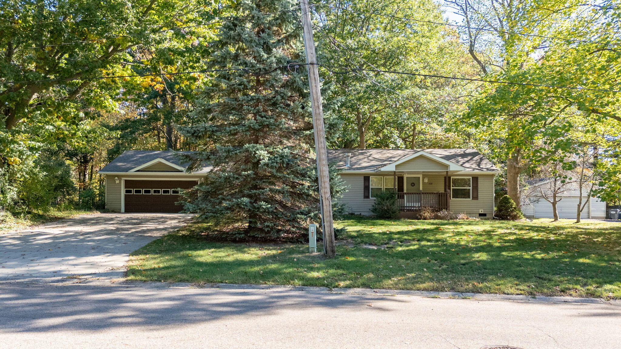608 Kentucky Avenue South Haven MI 49090