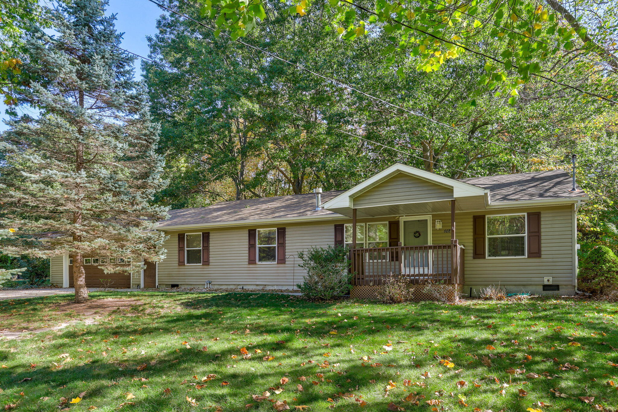608 Kentucky Avenue South Haven MI 49090