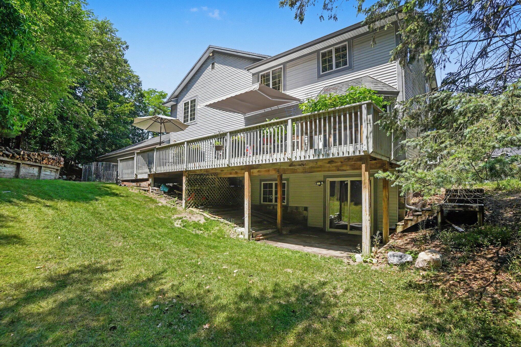 2065 Forest Park Road Norton Shores MI 49441