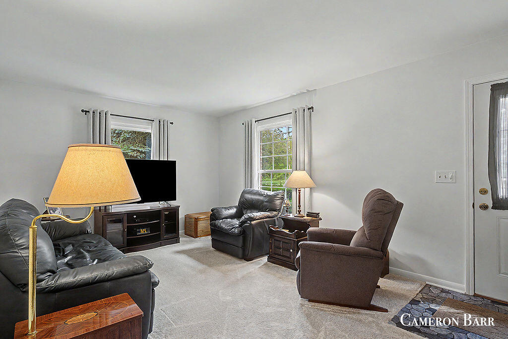 6935 NE Belding Road NE Rockford MI 49341