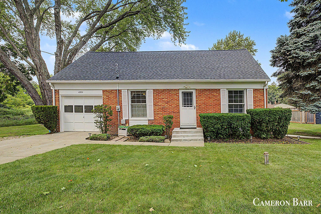 6935 NE Belding Road NE Rockford MI 49341