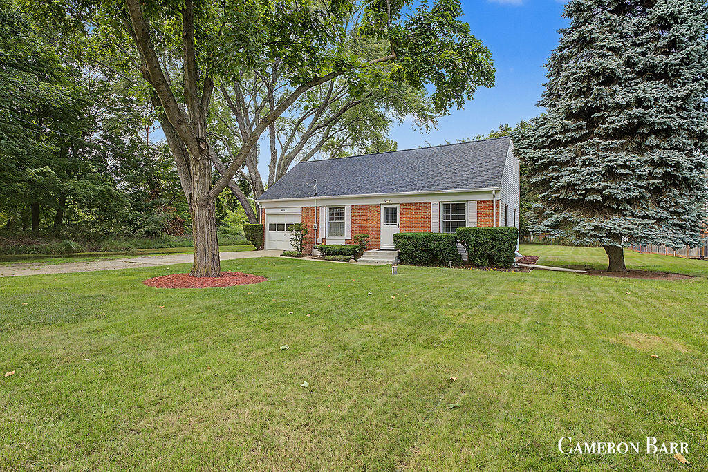 6935 NE Belding Road NE Rockford MI 49341
