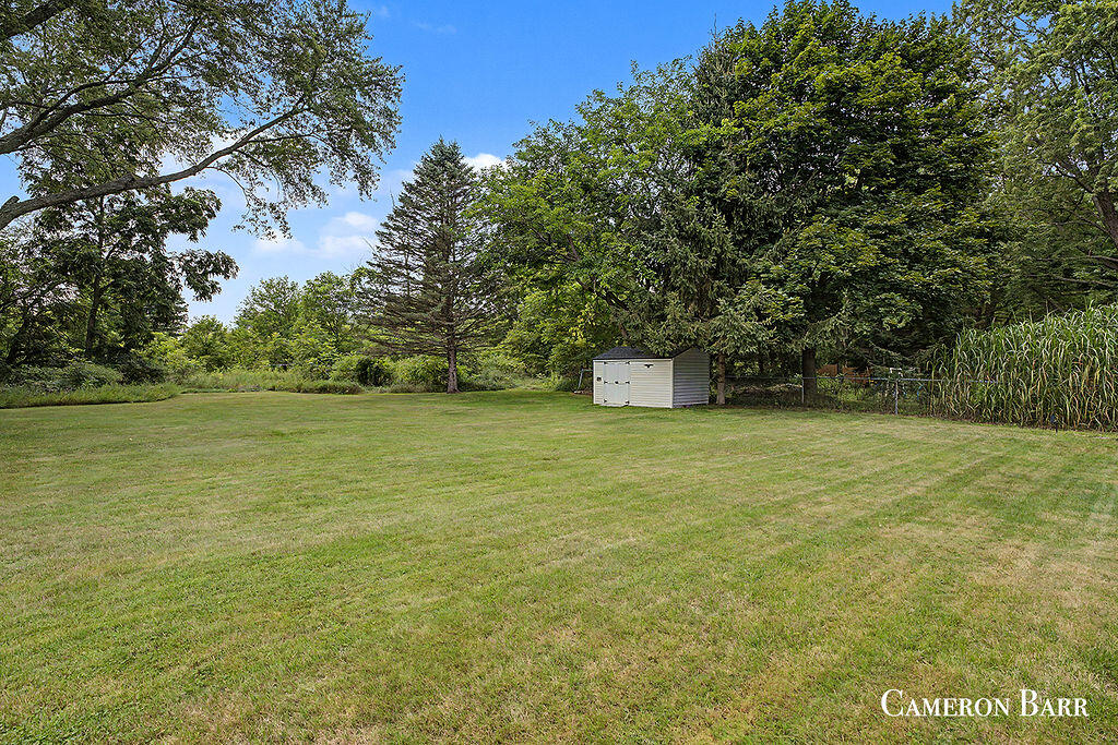 6935 NE Belding Road NE Rockford MI 49341