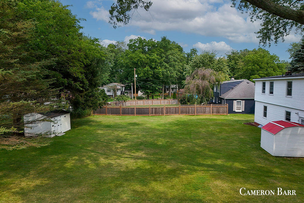 6935 NE Belding Road NE Rockford MI 49341