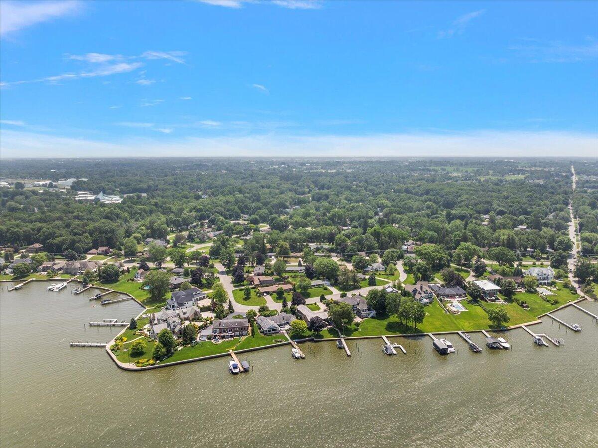 838 S Shore Drive Holland MI 49423