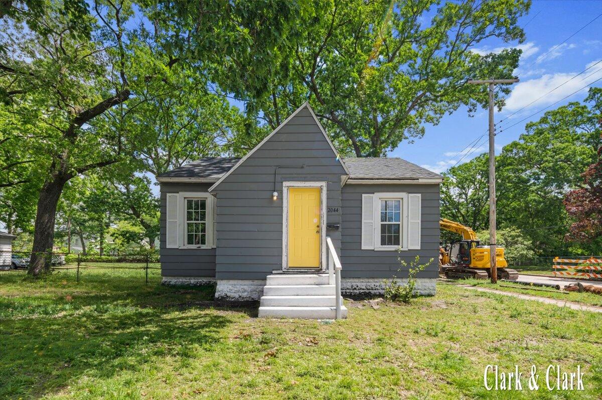 2044 Wood Street Muskegon MI 49444