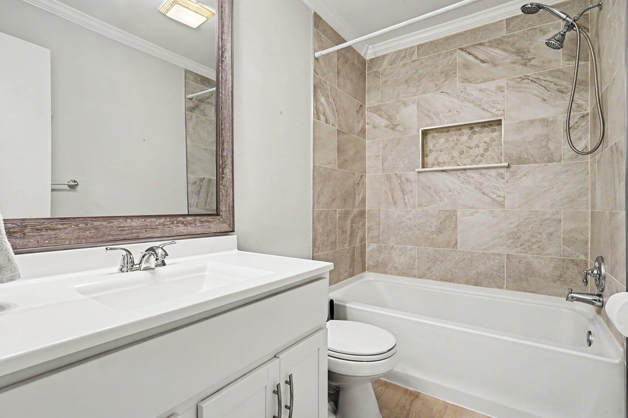 2359 Harding Avenue Muskegon MI 49441