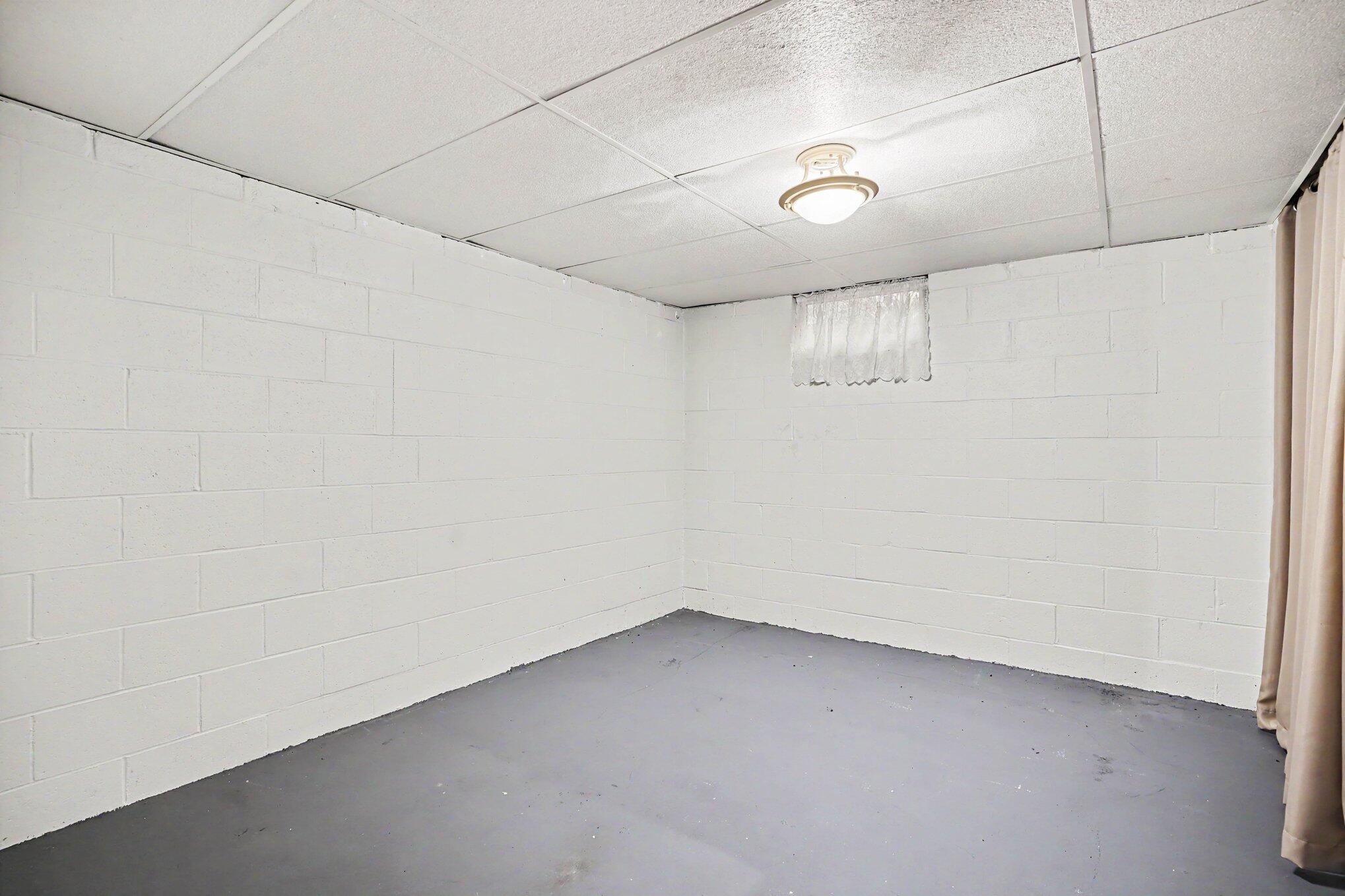 2359 Harding Avenue Muskegon MI 49441