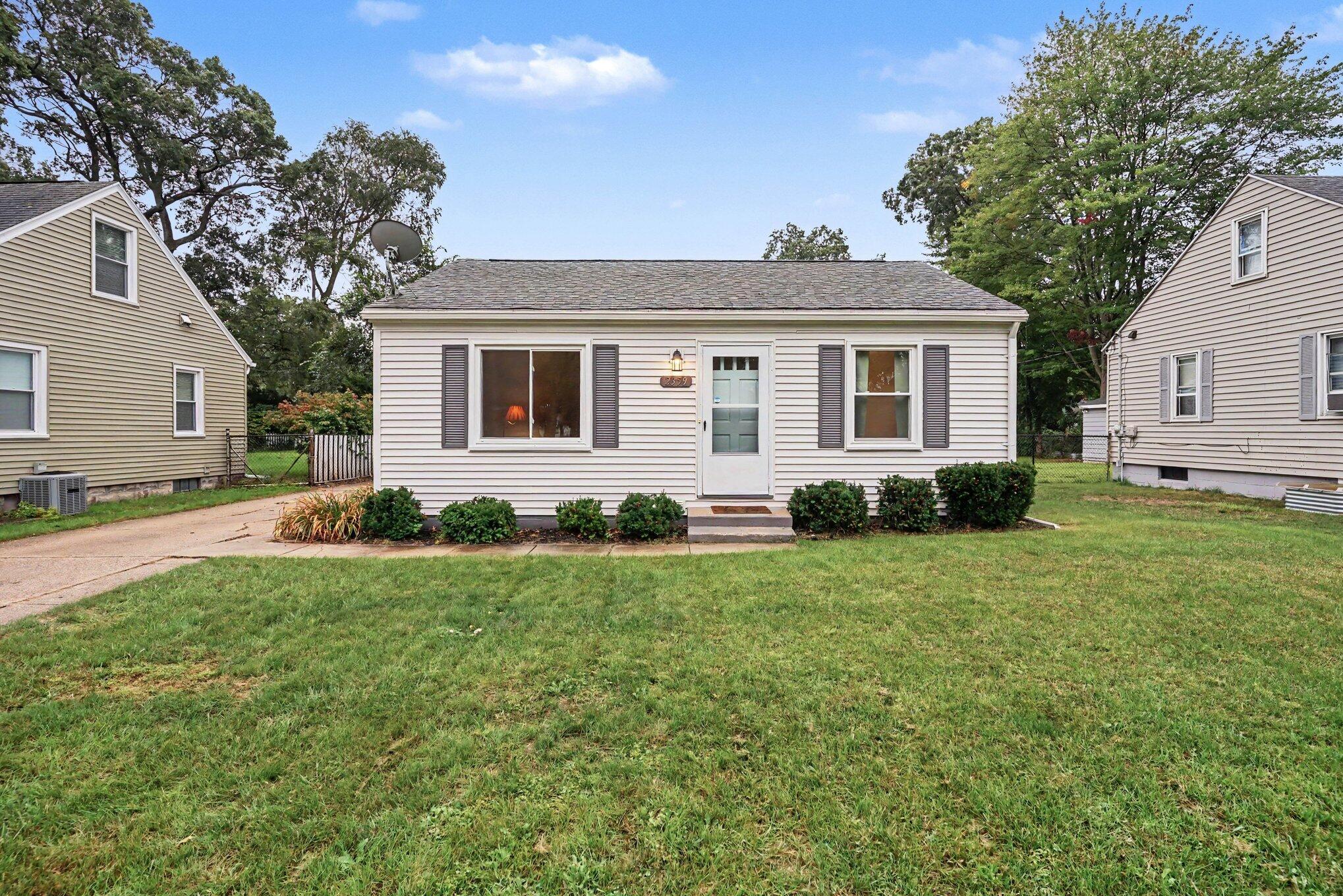 2359 Harding Avenue Muskegon MI 49441