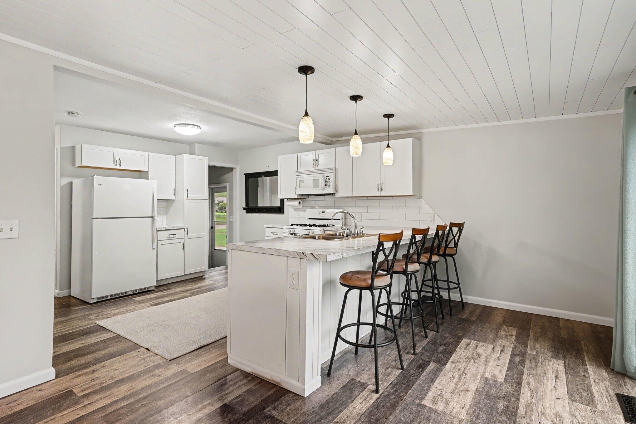 2359 Harding Avenue Muskegon MI 49441