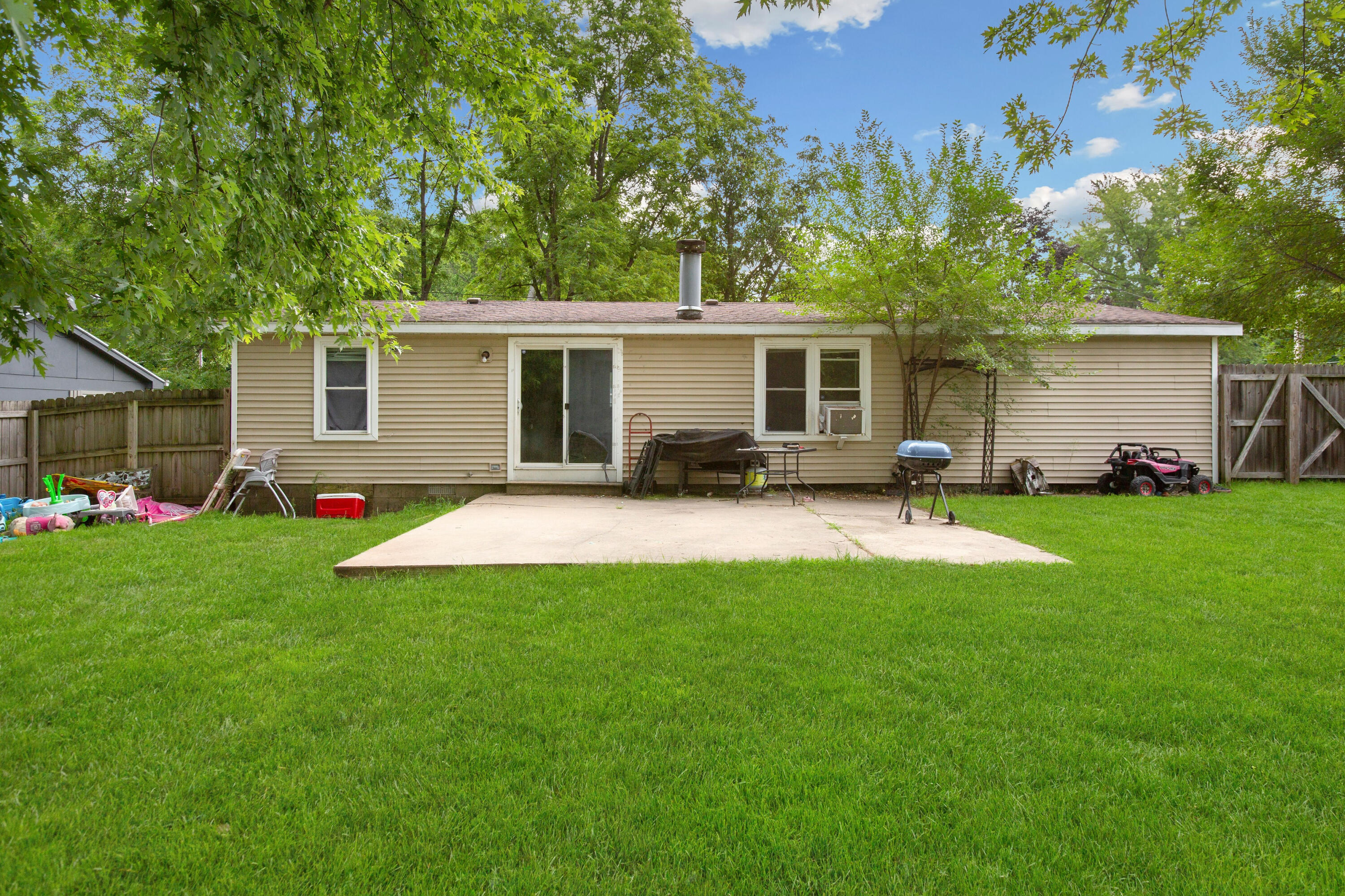 4500 Wil O Paw Drive Coloma MI 49038