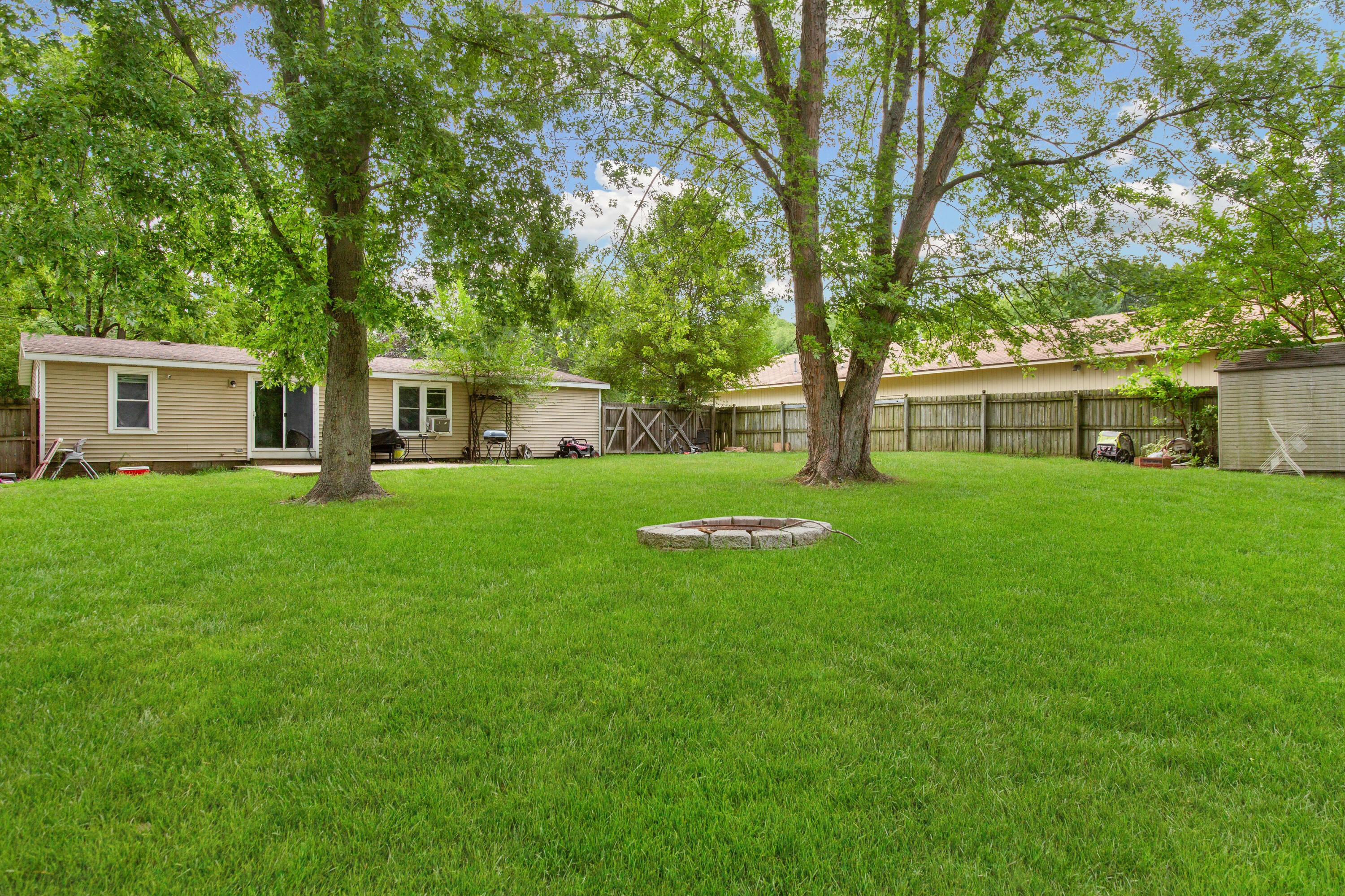 4500 Wil O Paw Drive Coloma MI 49038