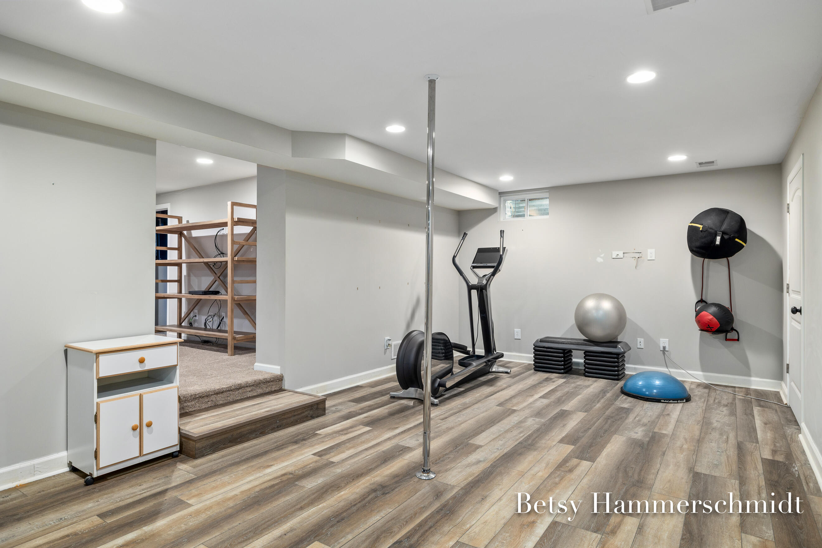 950 Bellclaire Avenue SE East Grand Rapids MI 49506