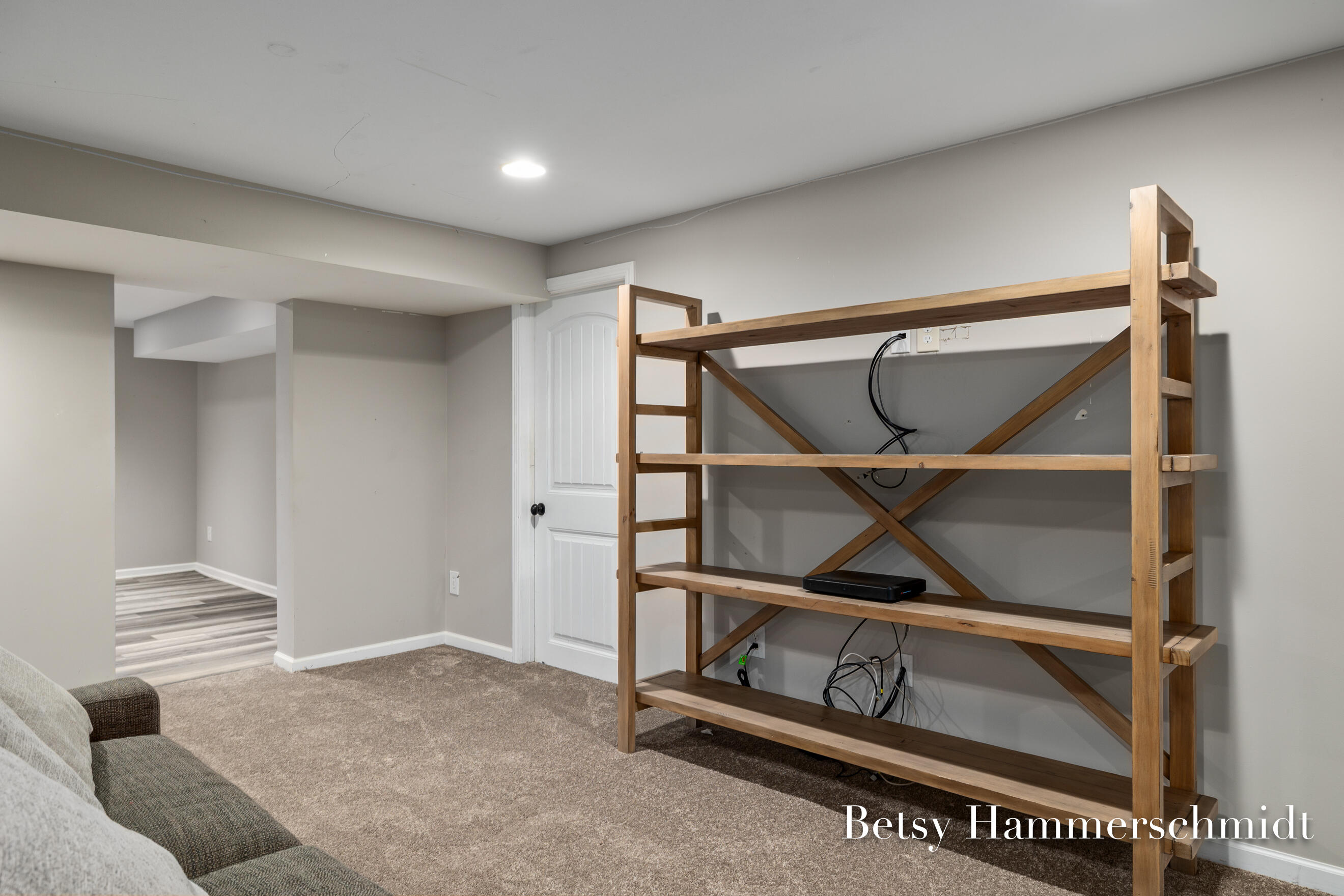 950 Bellclaire Avenue SE East Grand Rapids MI 49506
