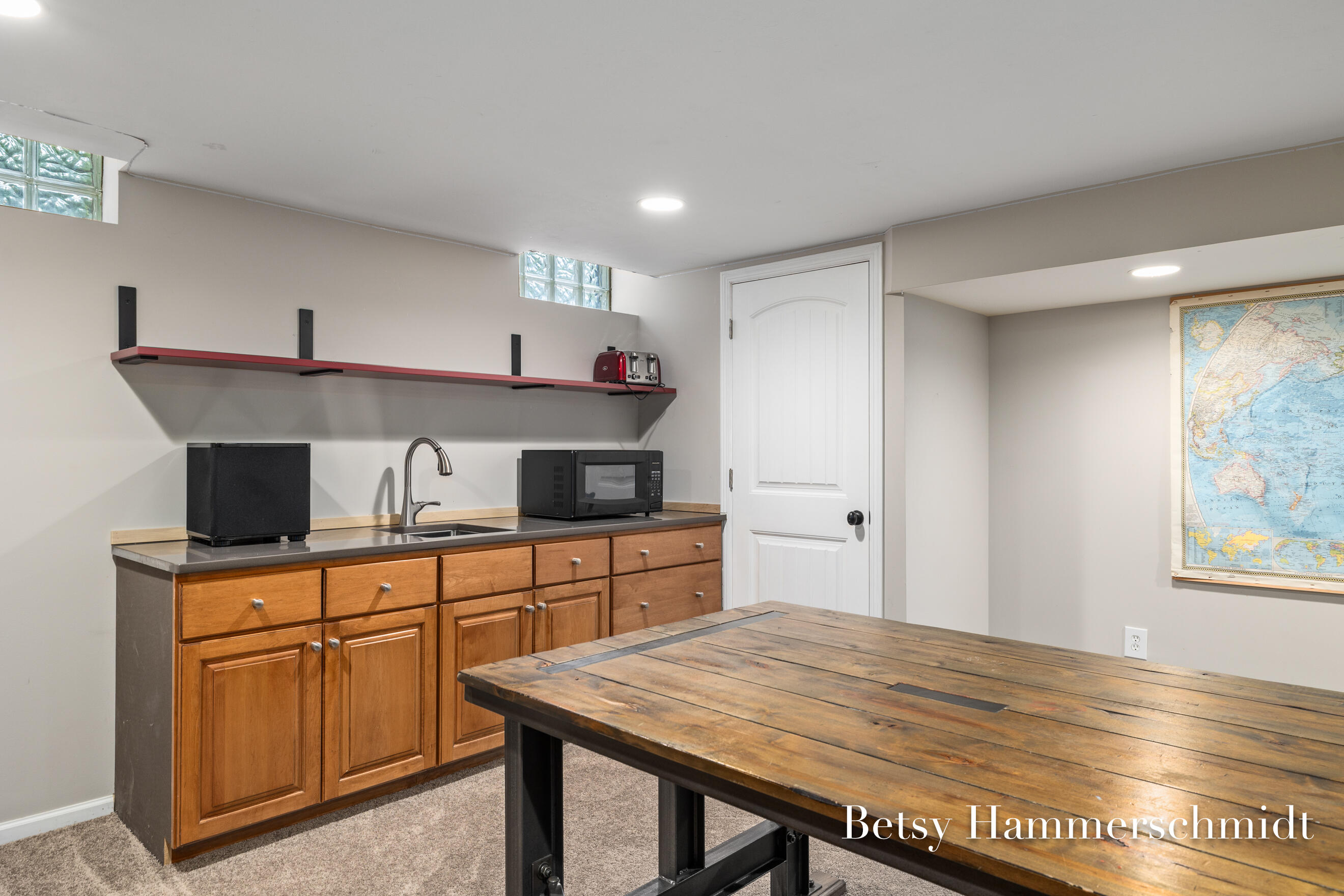 950 Bellclaire Avenue SE East Grand Rapids MI 49506