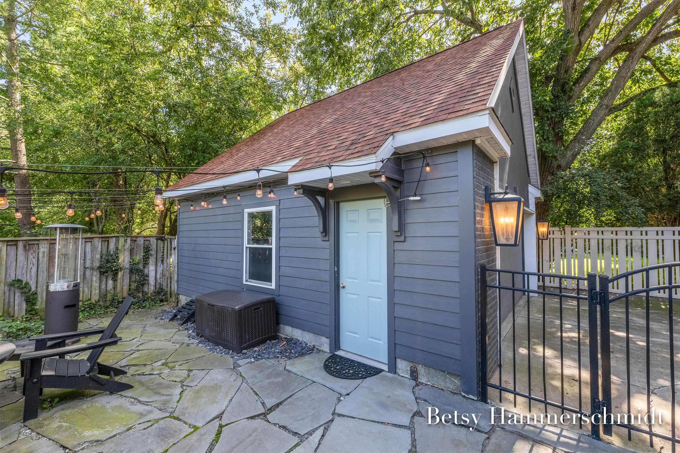 950 Bellclaire Avenue SE East Grand Rapids MI 49506