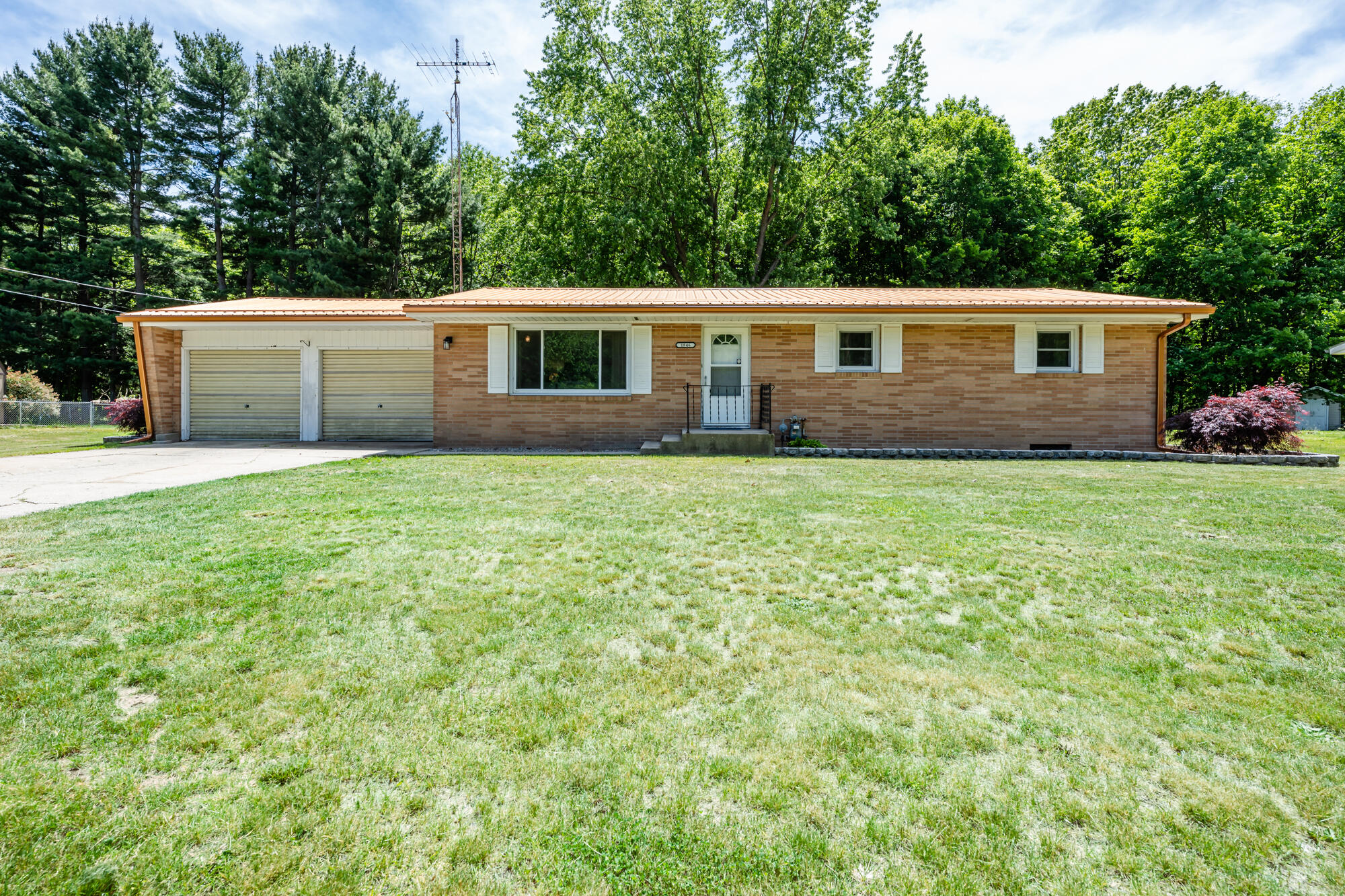 1846 Maple Lane Benton Harbor MI 49022