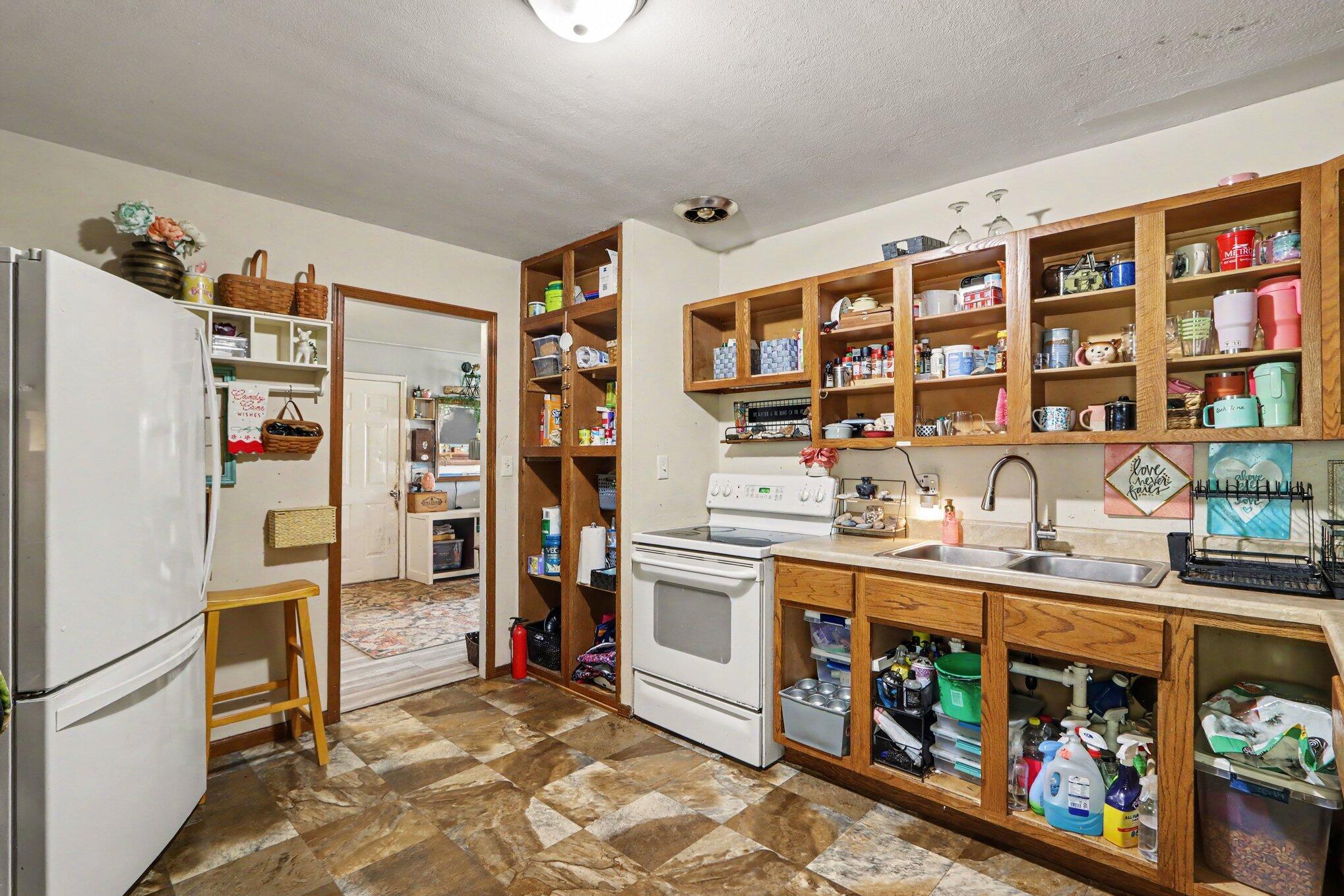 2714 Cimarron Drive Kalamazoo MI 49004