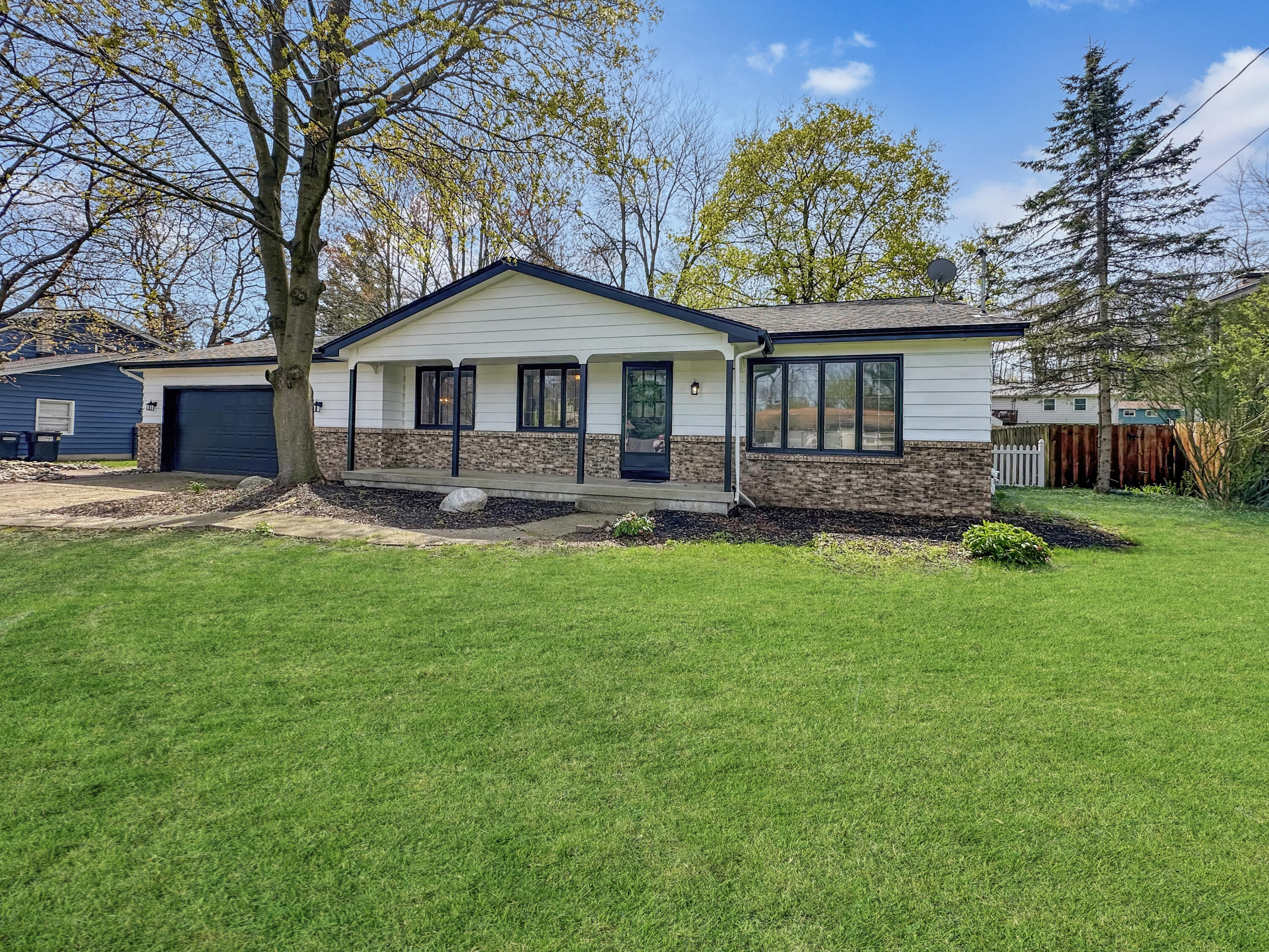 6160 Del Cano Drive SE Grand Rapids MI 49546