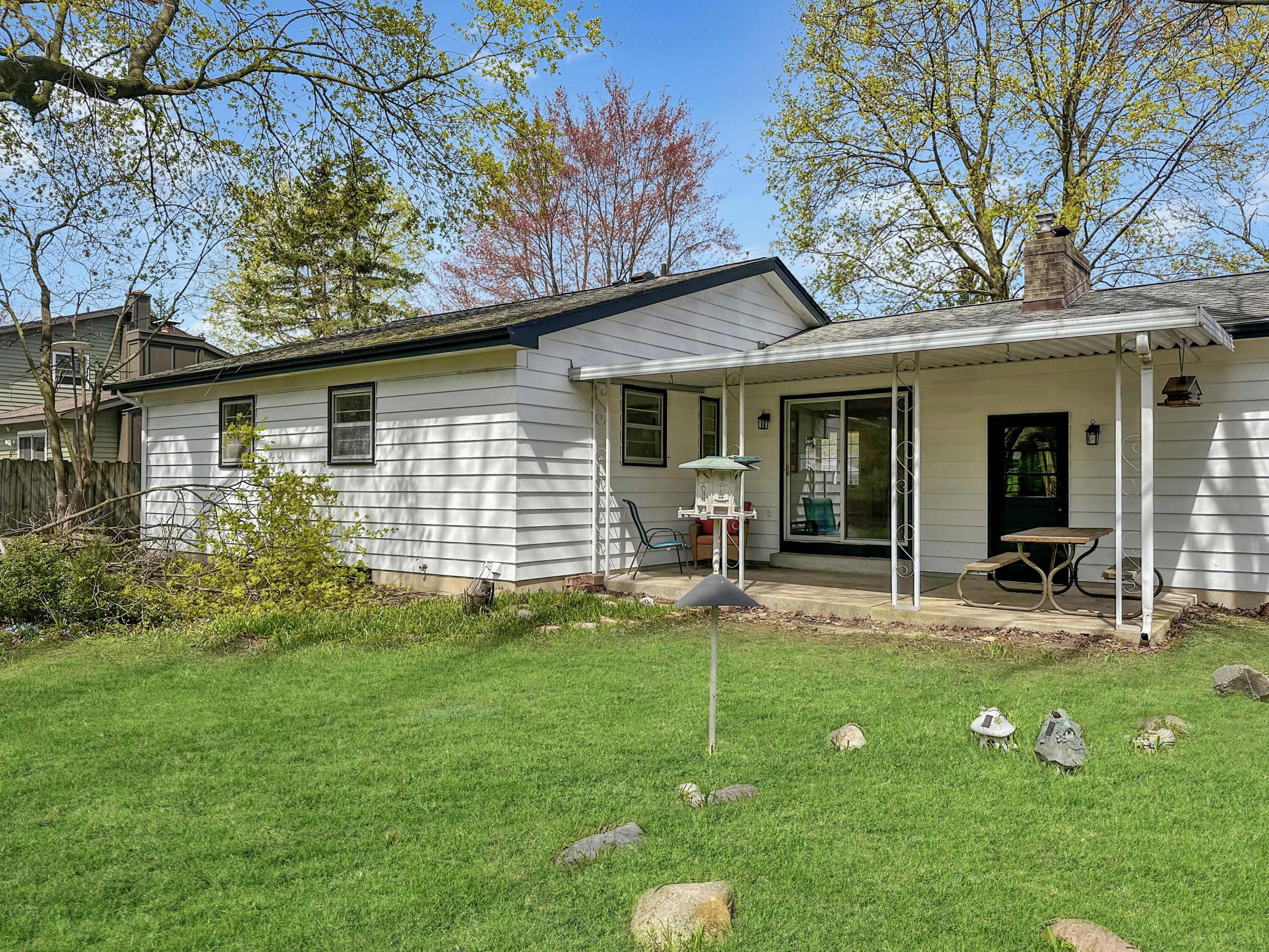 6160 Del Cano Drive SE Grand Rapids MI 49546