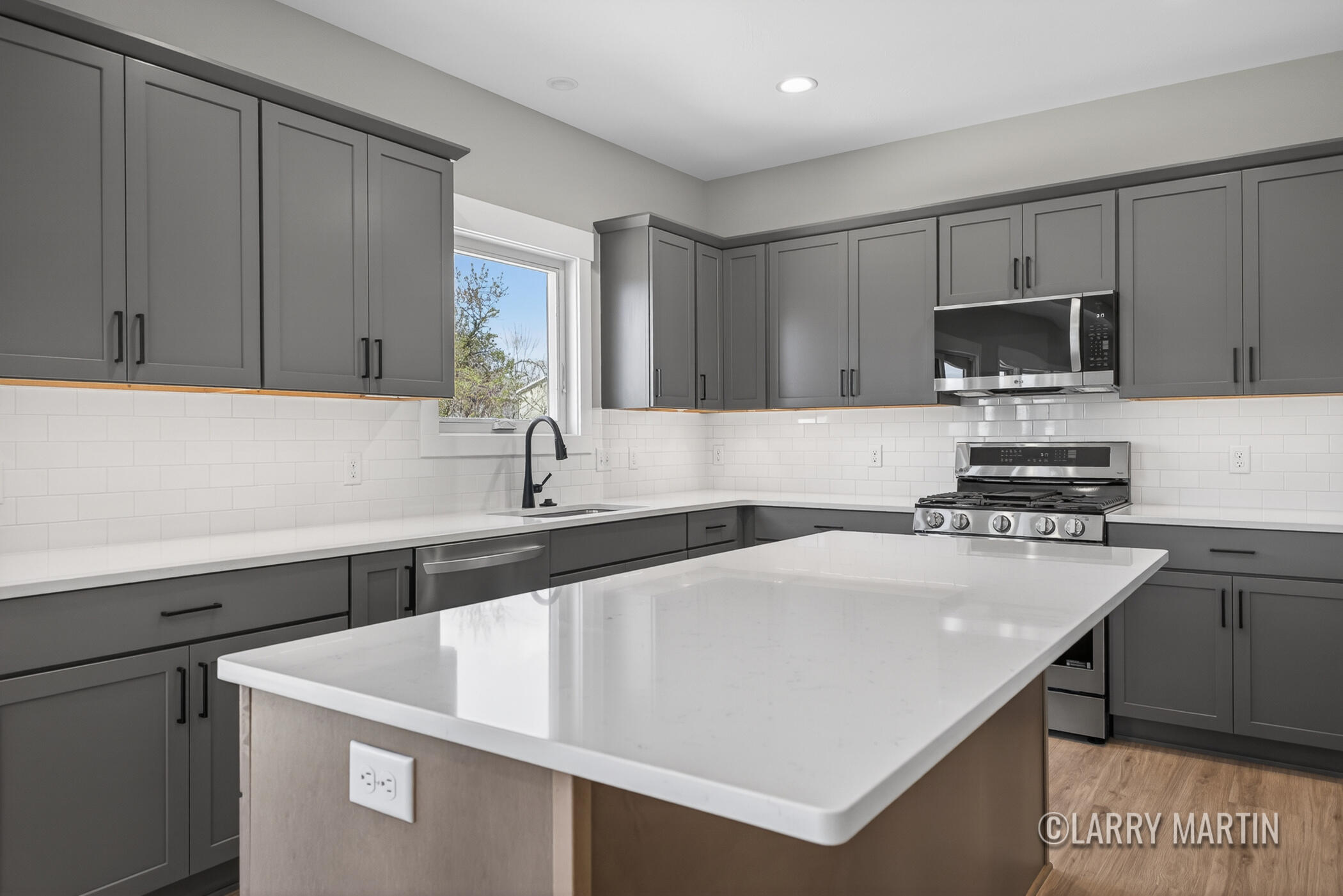1845 Stratford Lane NW Grand Rapids MI 49534