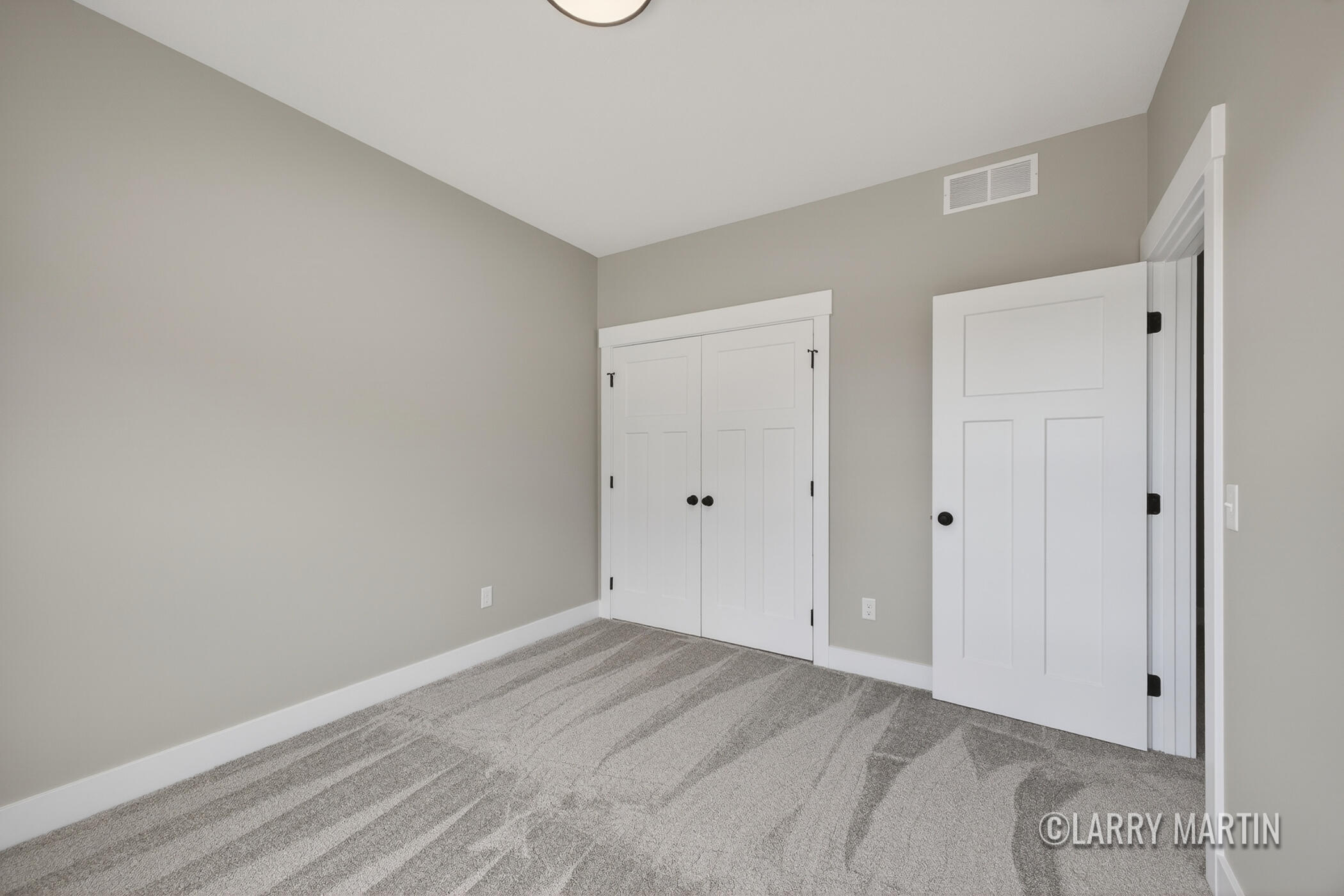 1845 Stratford Lane NW Grand Rapids MI 49534