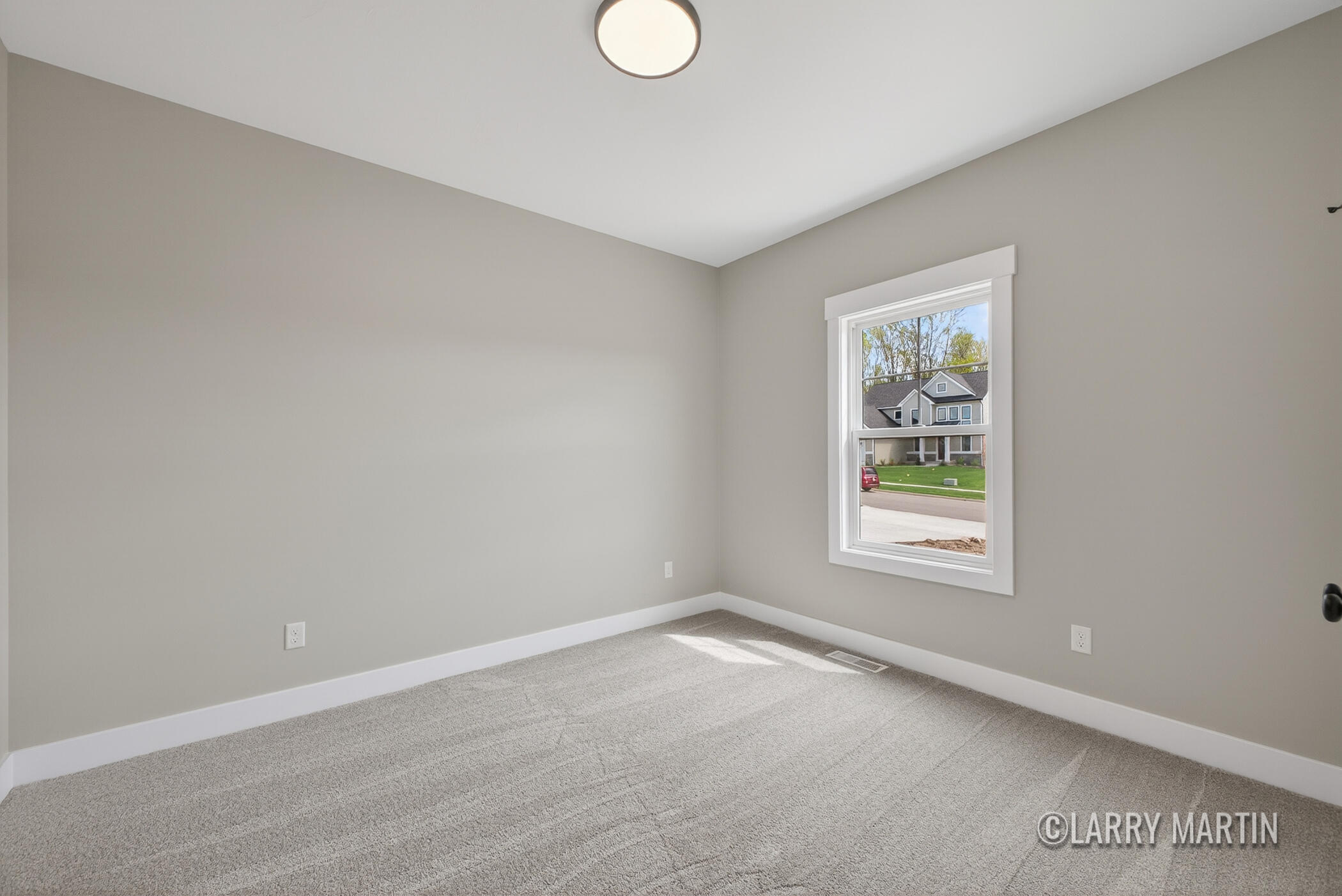 1845 Stratford Lane NW Grand Rapids MI 49534