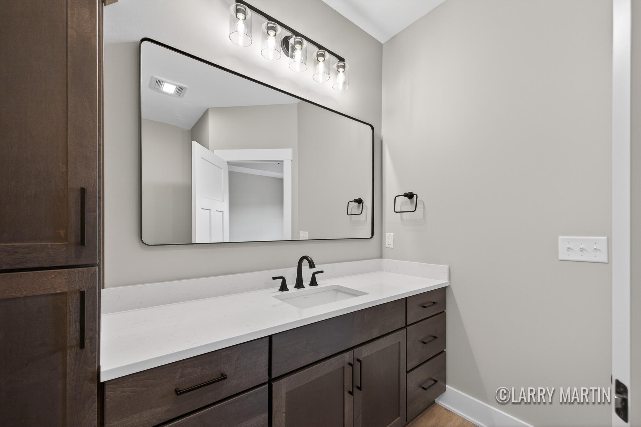 1845 Stratford Lane NW Grand Rapids MI 49534