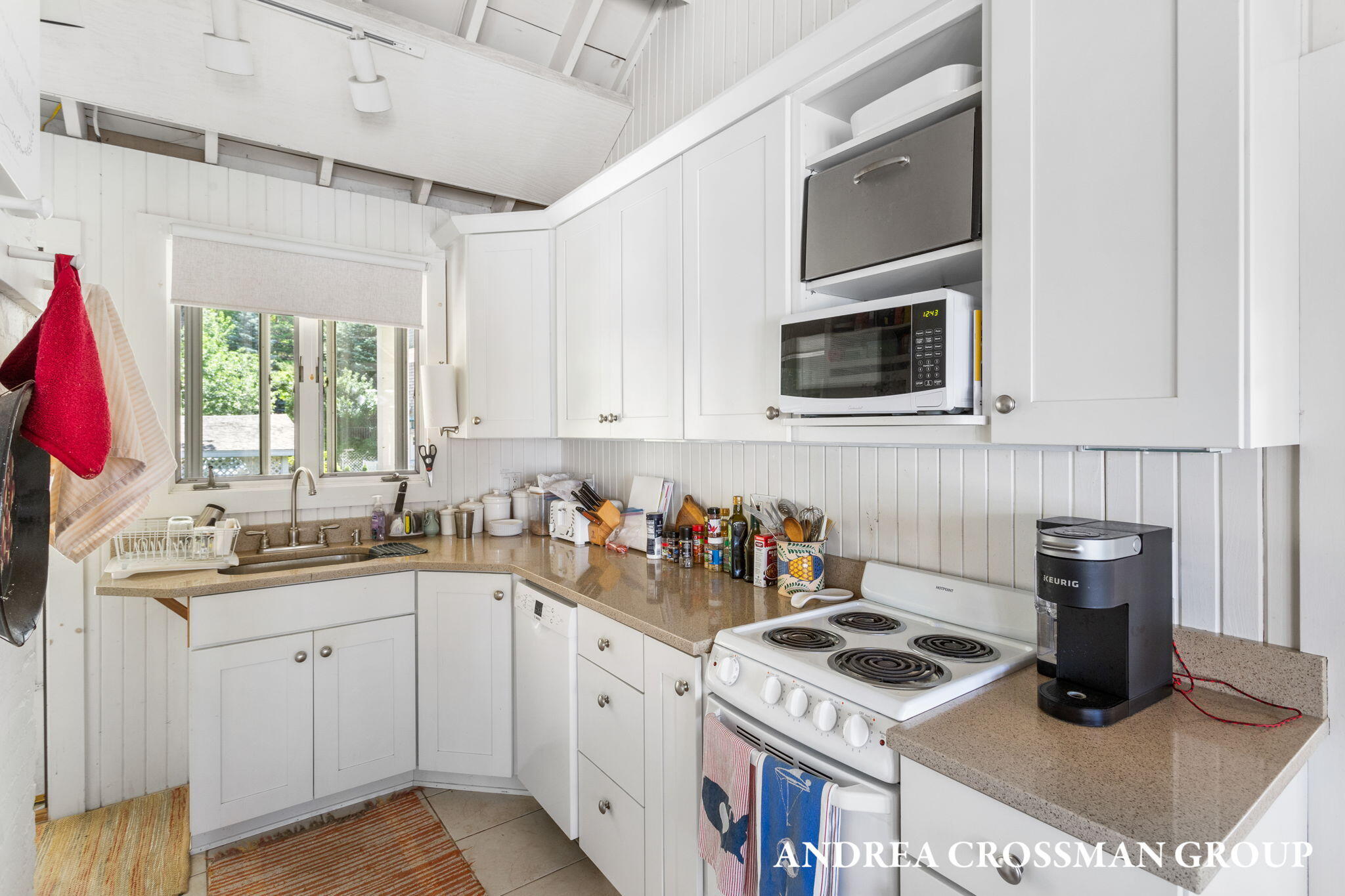 2086 Ryder Road Fennville MI 49408