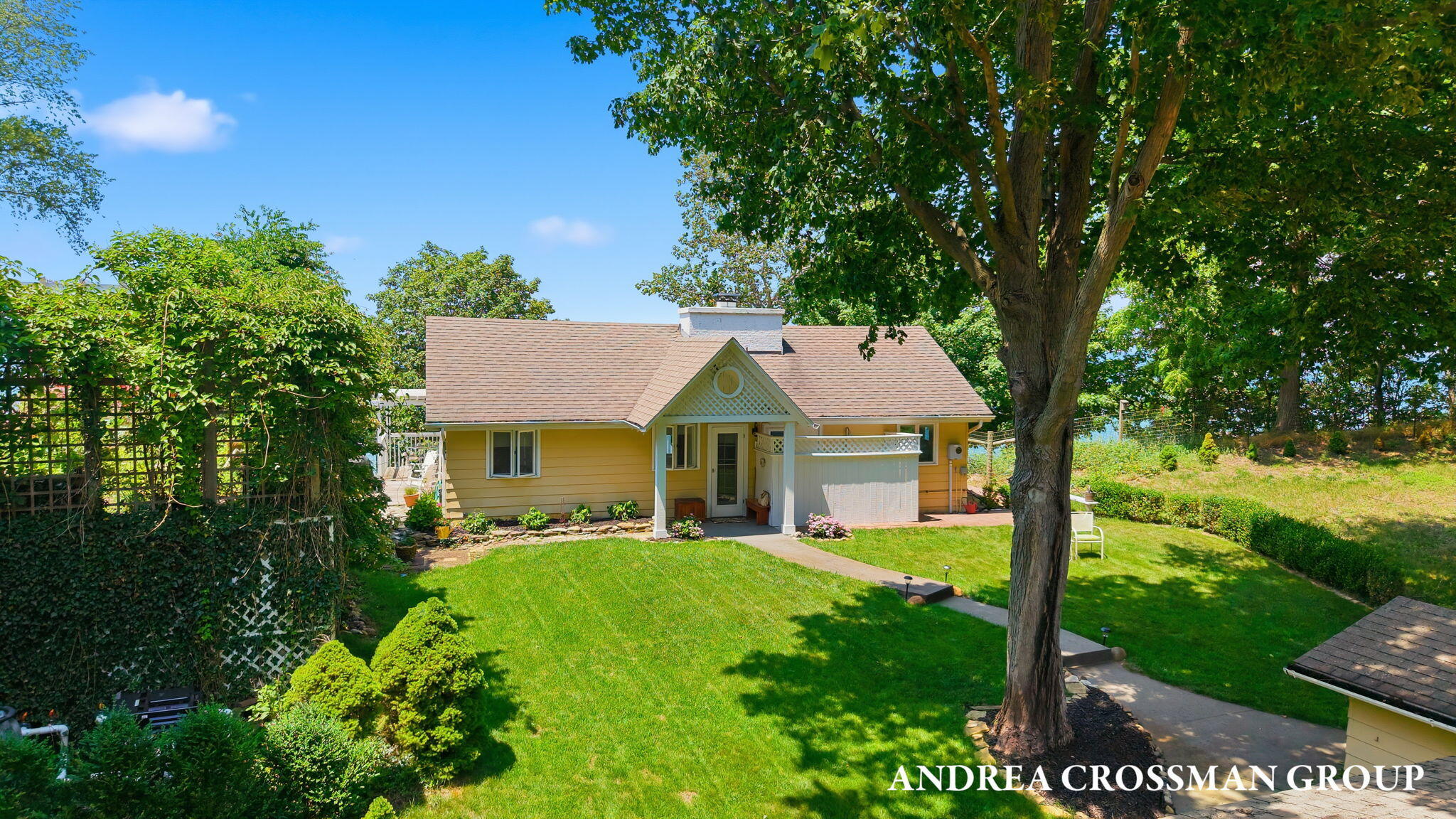 2086 Ryder Road Fennville MI 49408