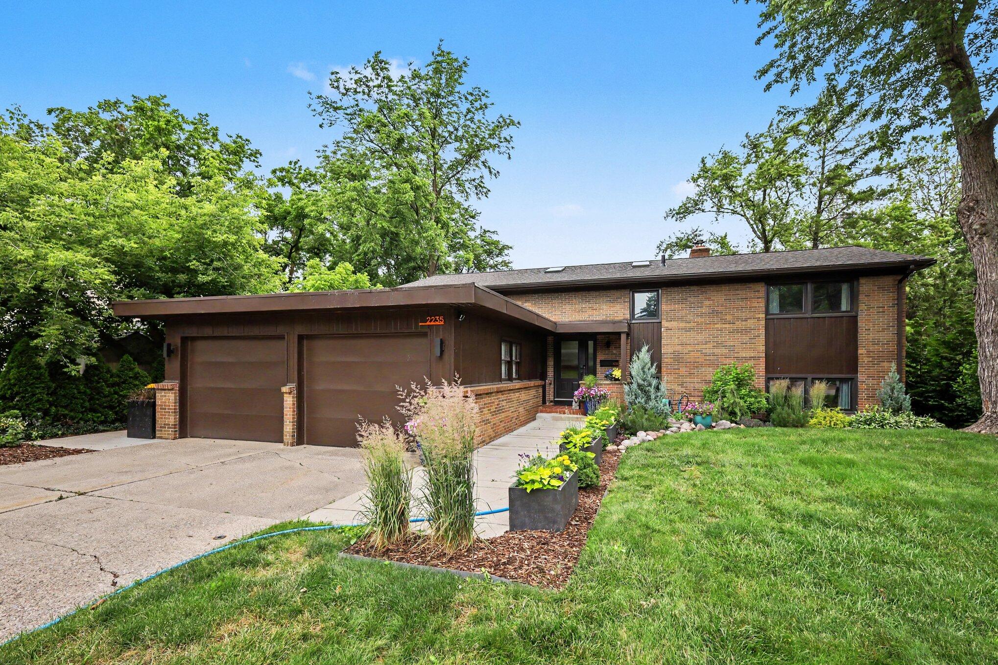 2235 Boston Street SE East Grand Rapids MI 49506