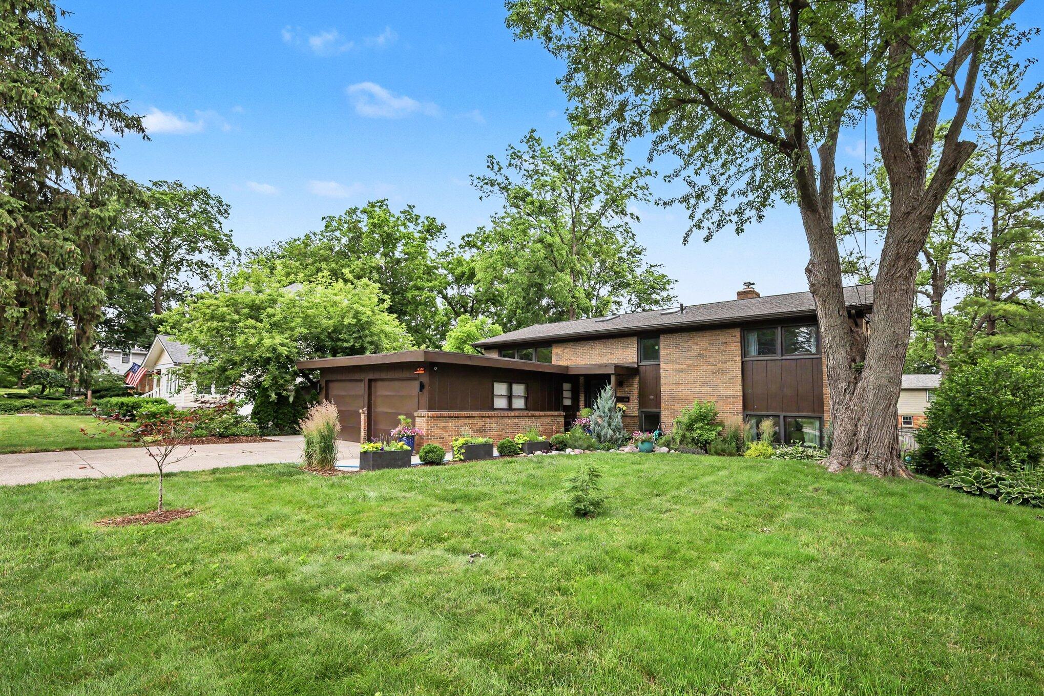 2235 Boston Street SE East Grand Rapids MI 49506