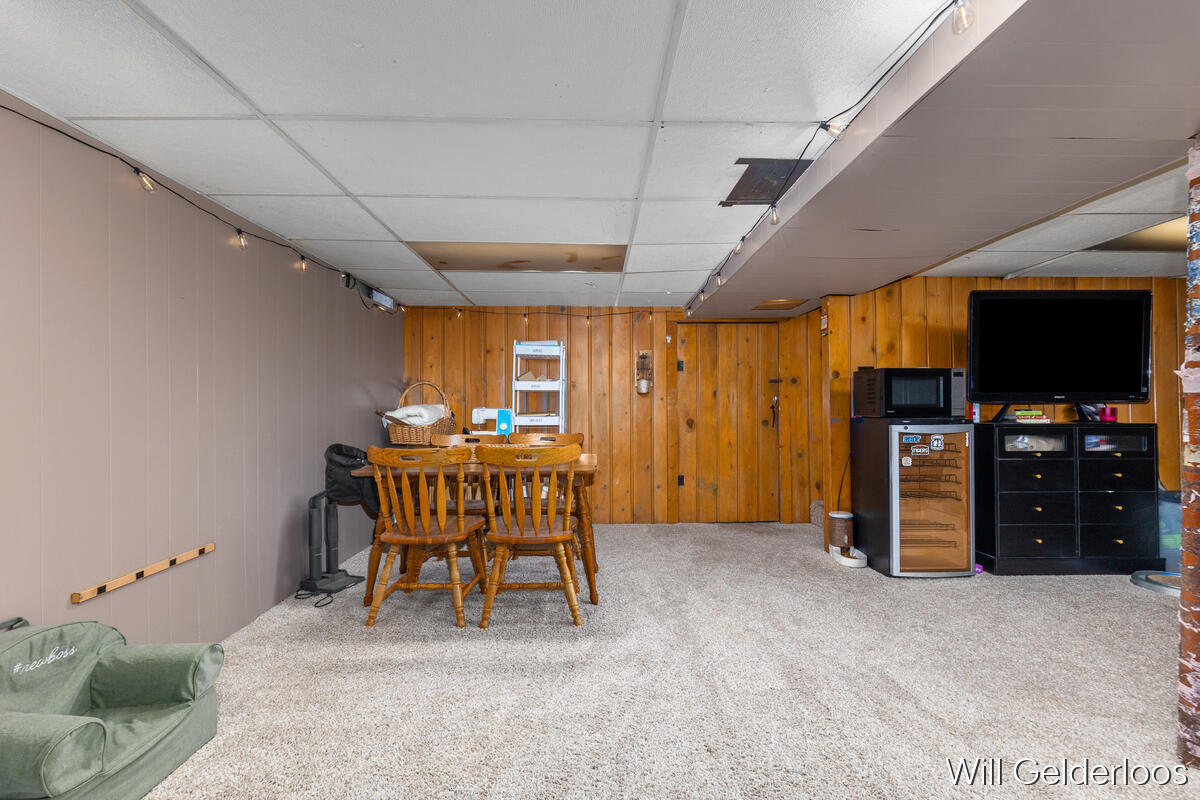 955 Veto Street NW Grand Rapids MI 49504