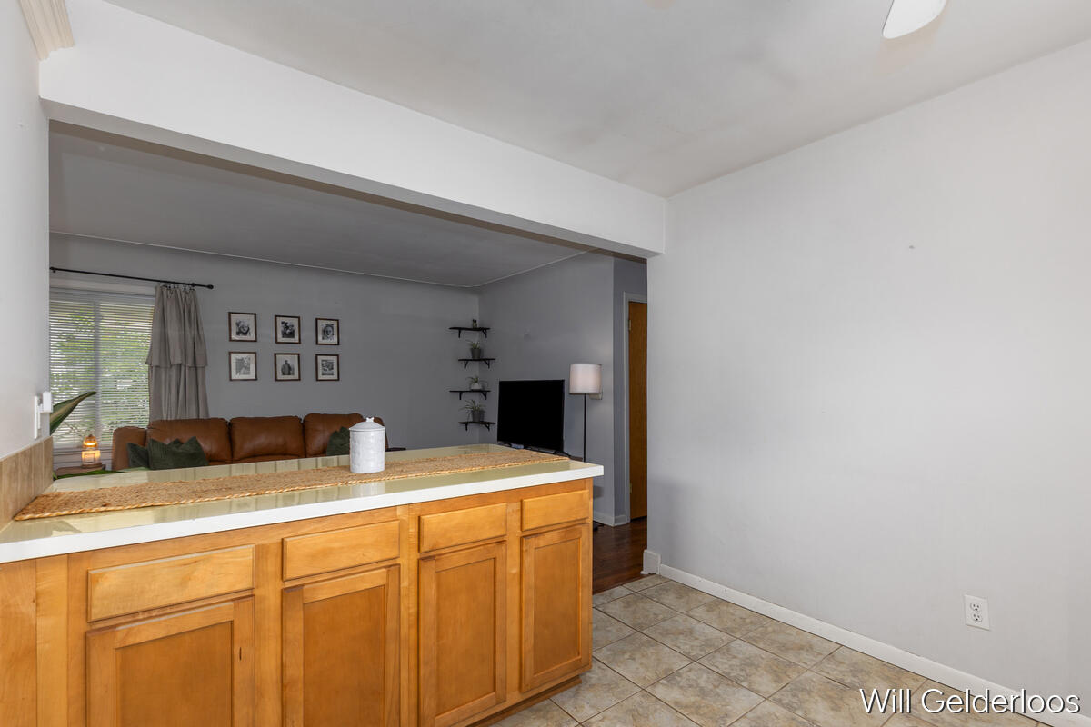 955 Veto Street NW Grand Rapids MI 49504