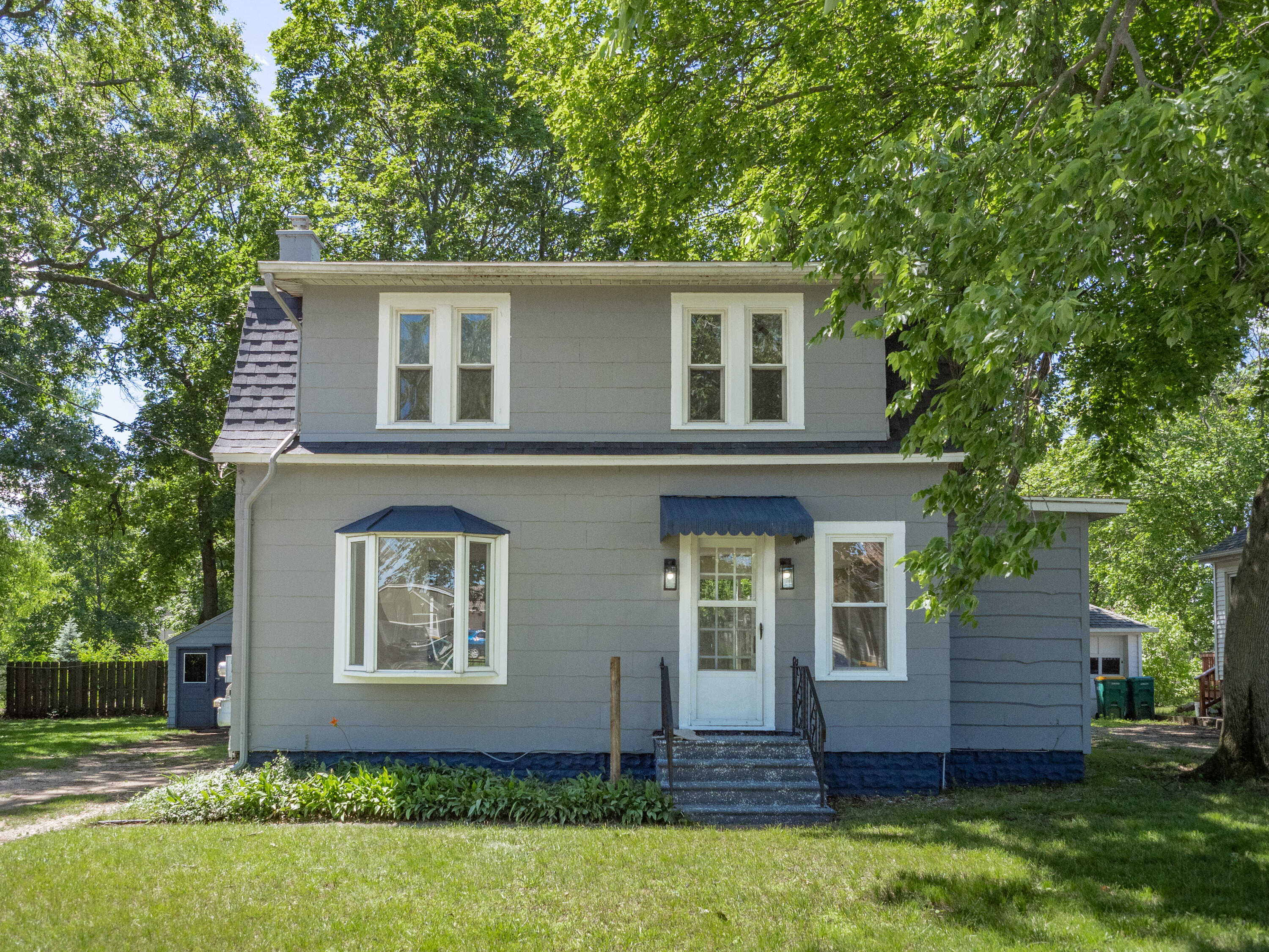 2206 Clarence Drive Portage MI 49002