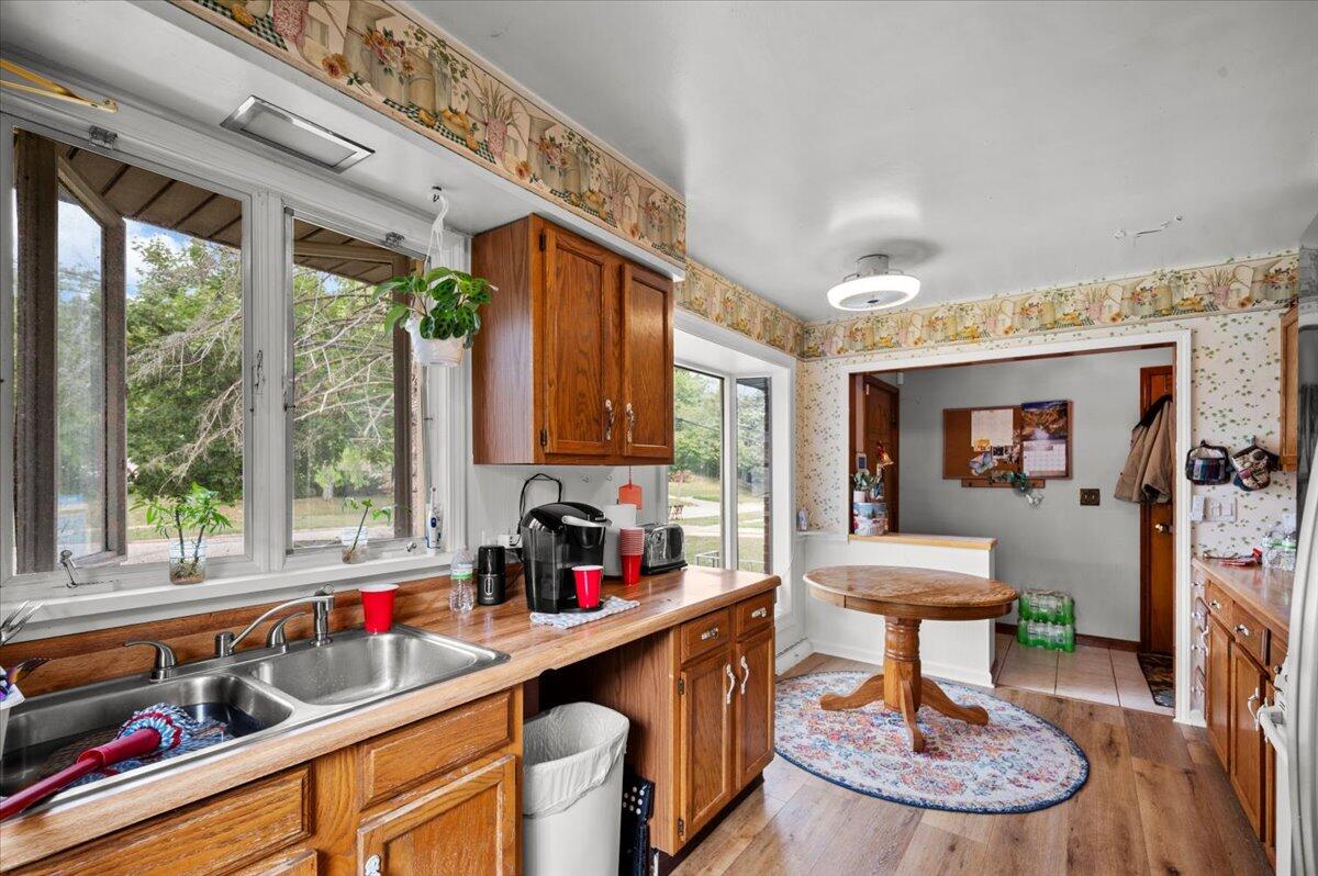 1908 4th Street NW Grand Rapids MI 49504