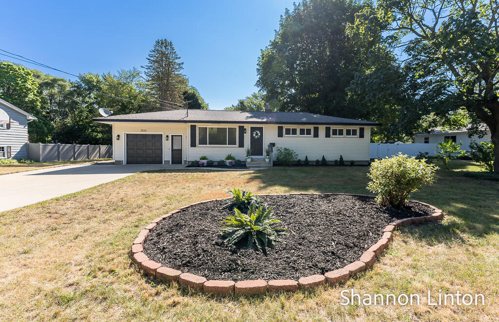 2532 William Avenue Holland MI 49424