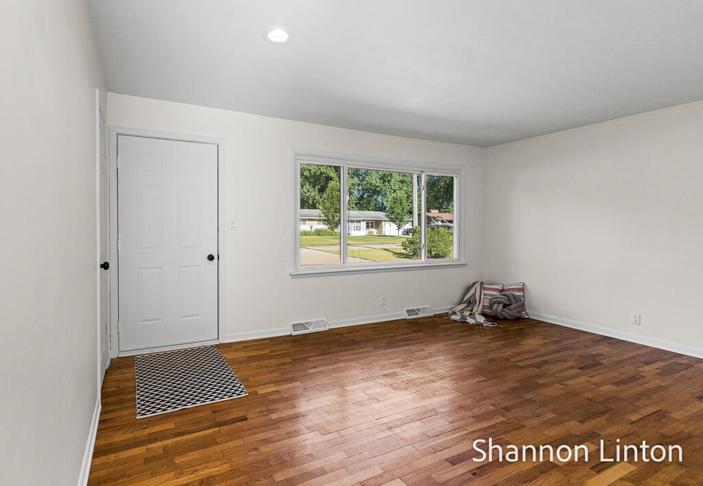 2532 William Avenue Holland MI 49424