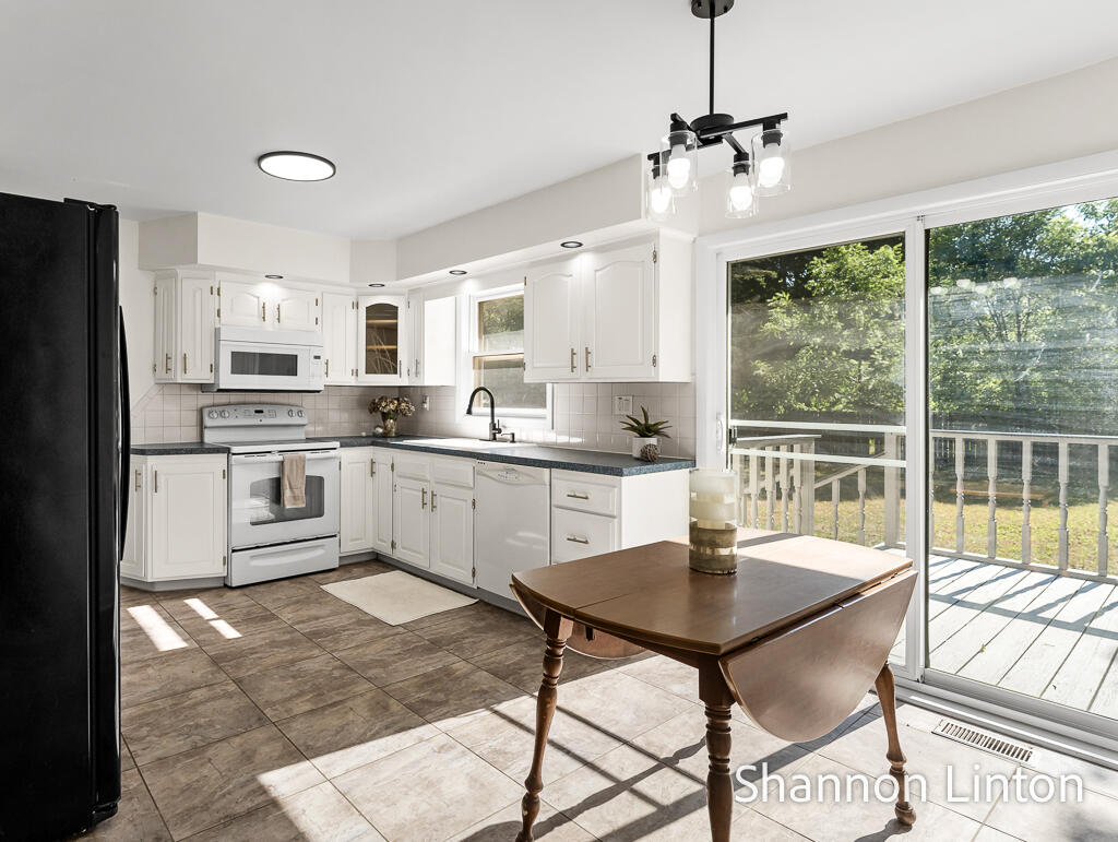 2532 William Avenue Holland MI 49424