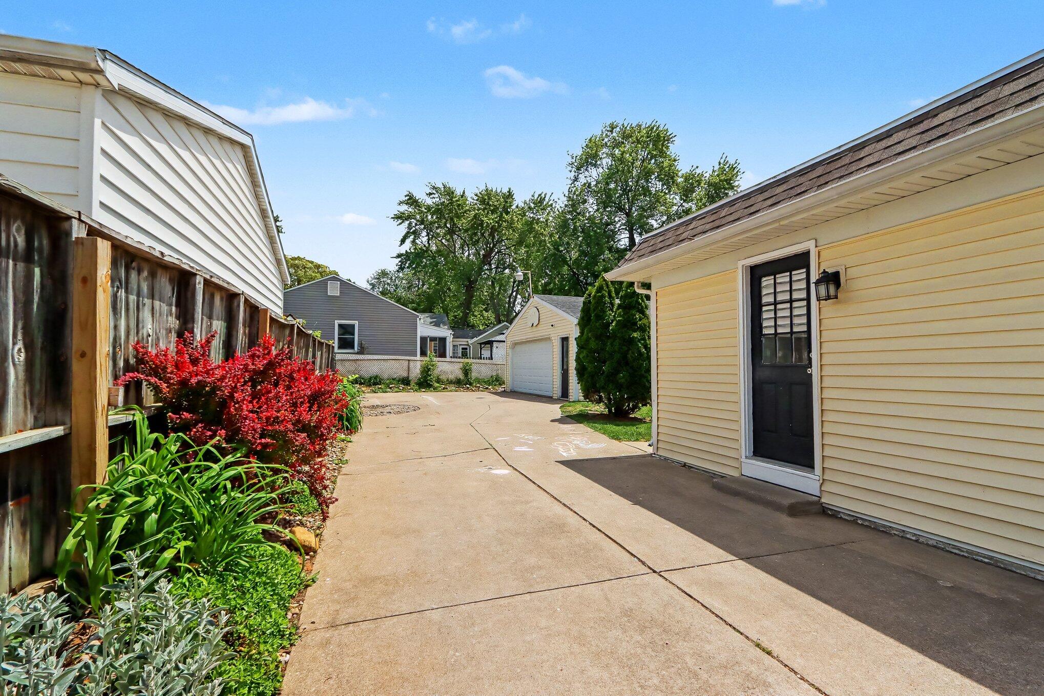 330 N Riverview Drive Kalamazoo MI 49004